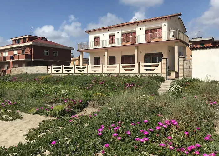 Seafront apartment in Villa , near Rome