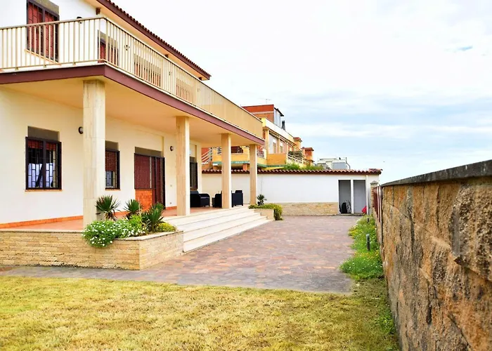 Seafront apartment in Villa , near Rome